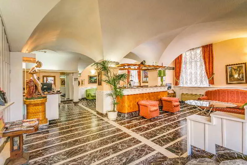 Lobby, Argentina, Florence