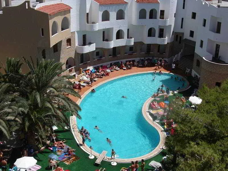 Pool, Akrabello, Catania