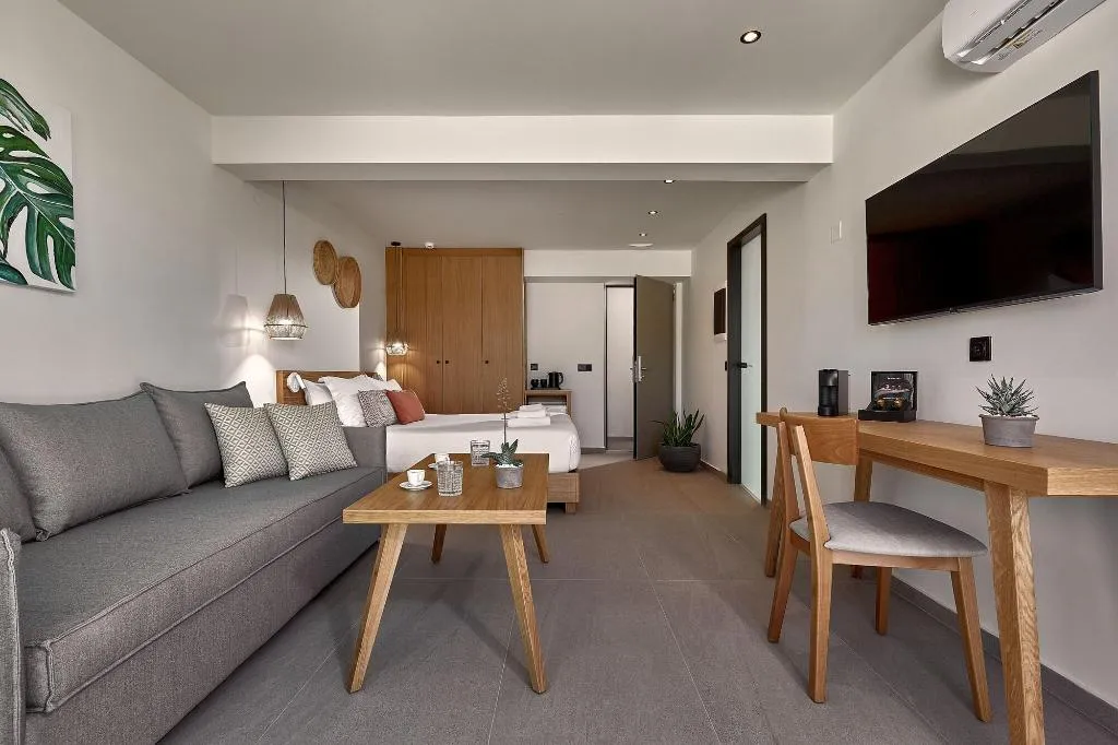Room, Enorme Santanna Island, Crete