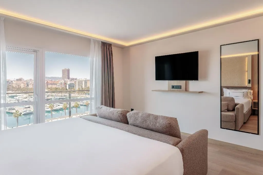 Room PREMIUM Room, Melia Alicante, Costa Blanca