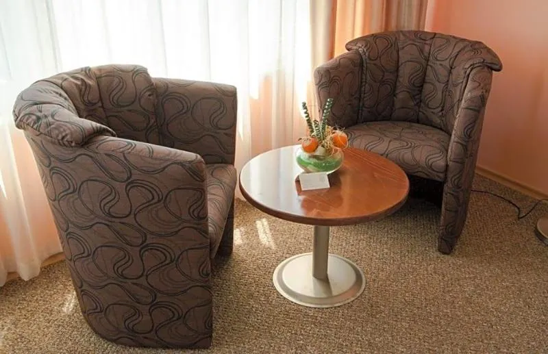 Lobby, Divesta, Varna