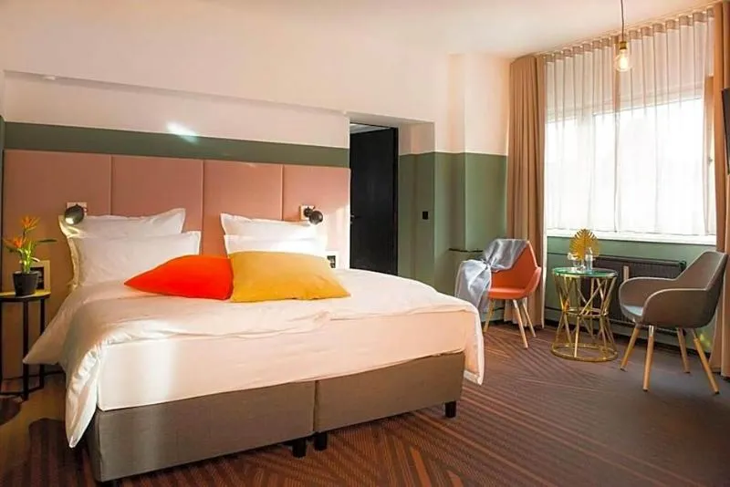 DOUBLE RIVER VIEW Room, Hotel Neuer Fritz Berlin, Berlin
