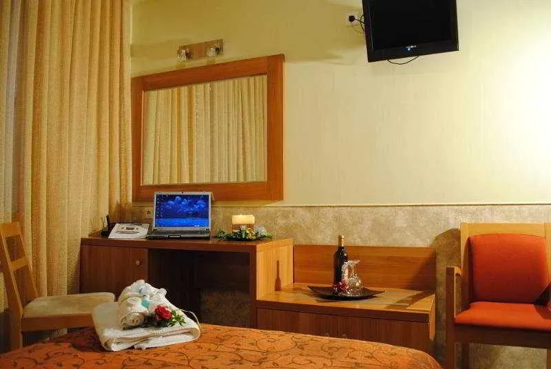 Room, Ideal, Athens