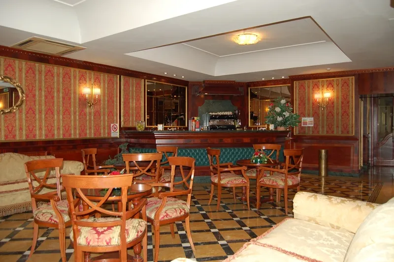 Bar, Cilicia, Naples