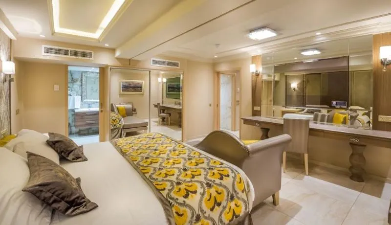 SUITE QUEEN SIZE BED Room, Adams Beach Hotel, Cyprus
