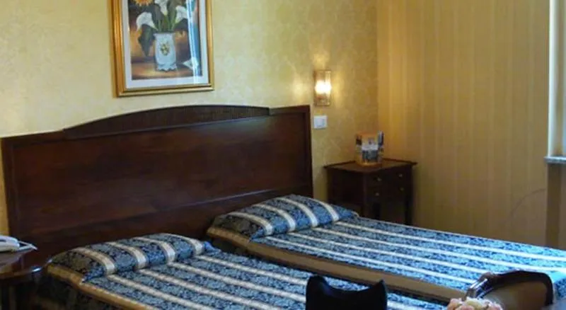 TWIN STANDARD Room, Villa Ariccia, Rome