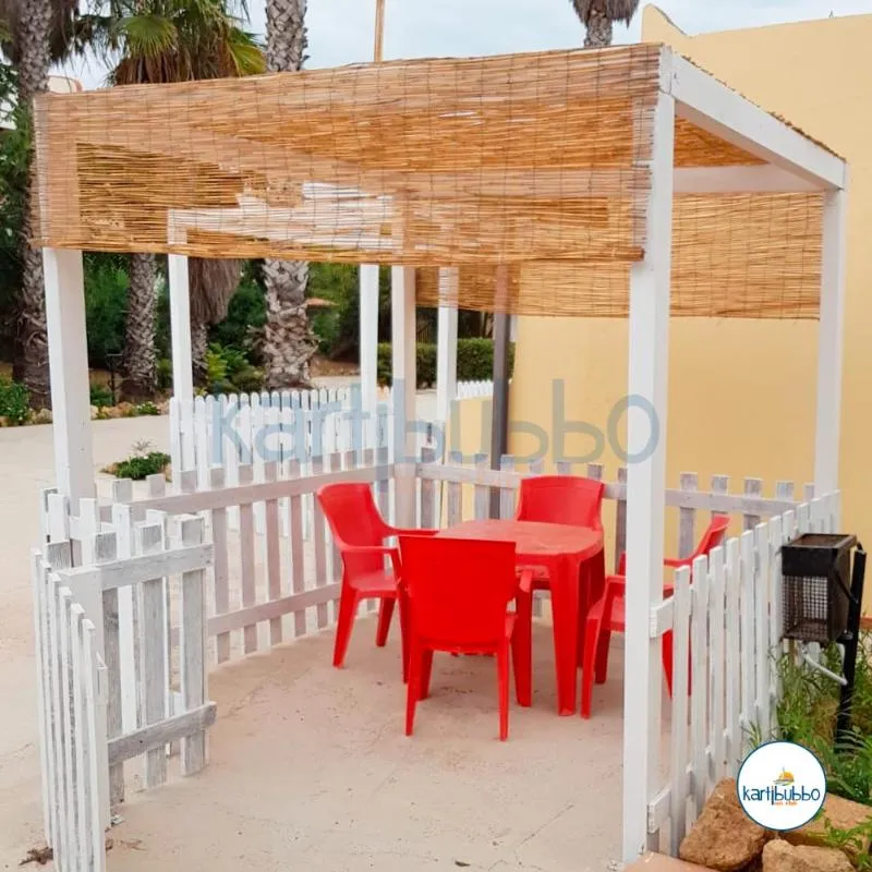 BUNGALOW CAPACITY 8 Room, Kartibubbo Beach Resort, Palermo