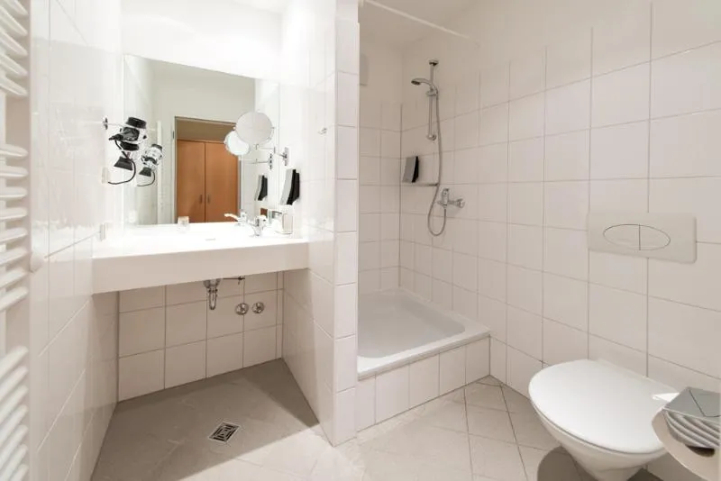 SINGLE EXECUTIVE Room, Airporthotel Berlin Adlershof, Berlin