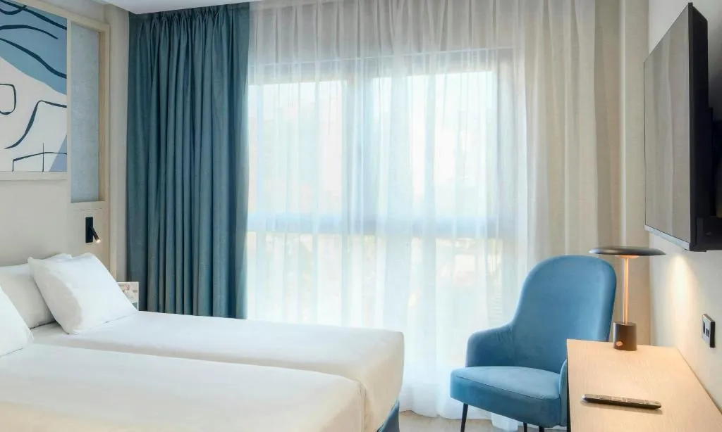 FAMILY ROOM STANDARD Room, Sercotel Rosaleda Málaga, Costa Del Sol