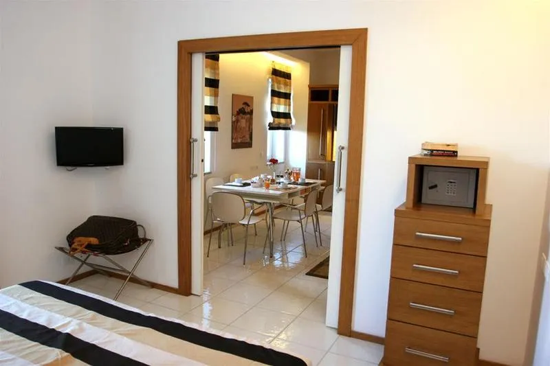 General view, Rota Suites, Naples