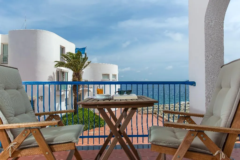 Double or Twin SUPERIOR SEA VIEW Room, Punta Molino Beach Resort & SPA, Naples