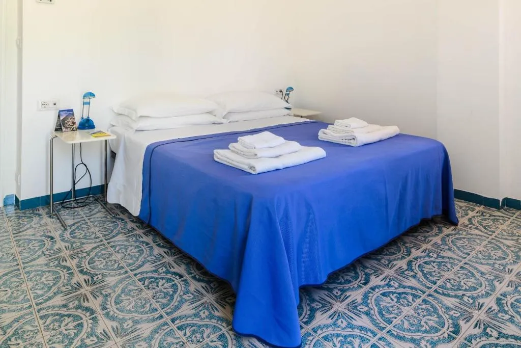 APARTMENT ONE BEDROOM Room, Residence Le Villette, Naples