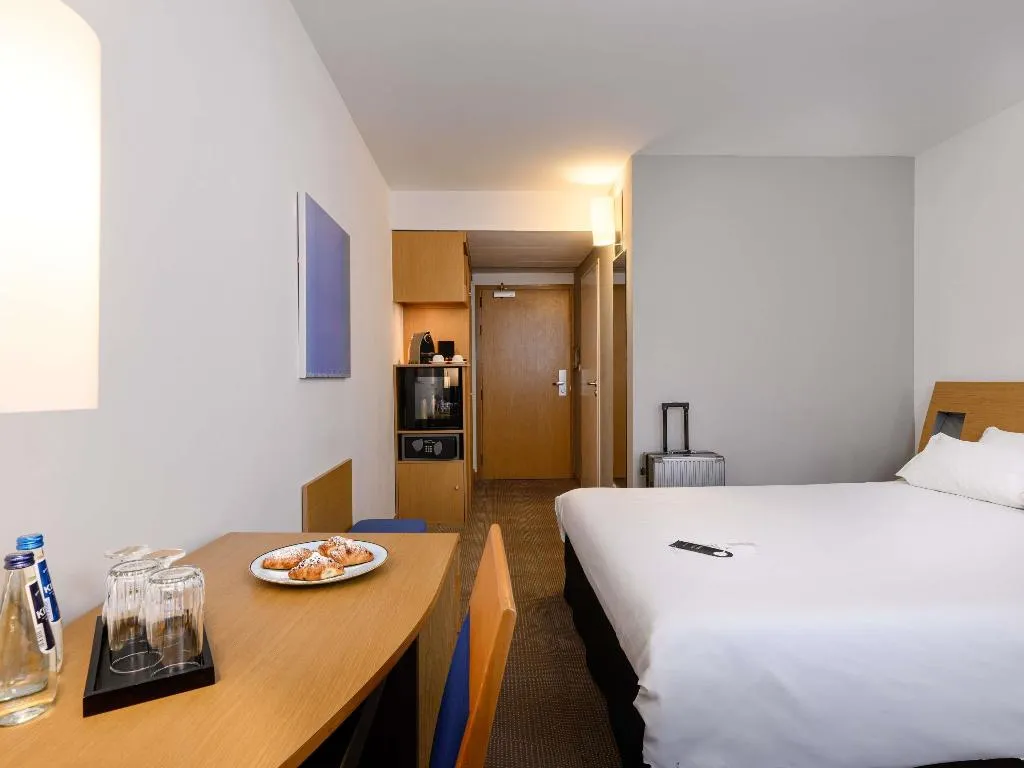 DOUBLE QUEEN SIZE BED Room, Novotel Gdansk Centrum, Gdansk