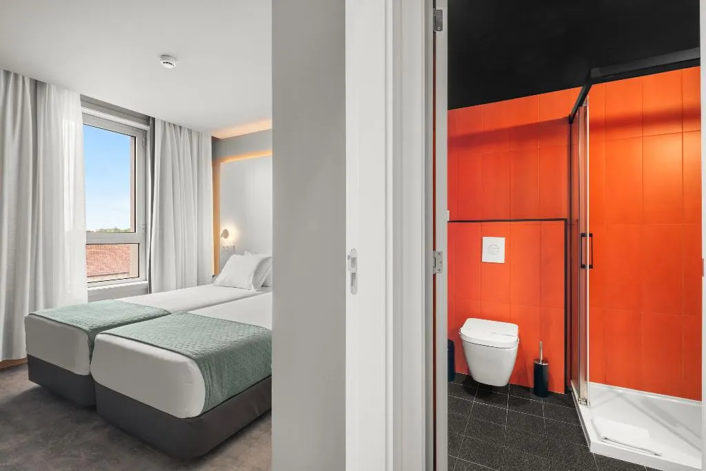 QUADRUPLE STANDARD Room, Basic Hotel Braga by Axis, Porto