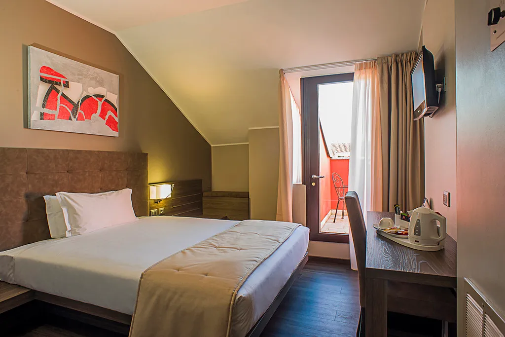 SINGLE SUPERIOR Room, Palazzo Delle Stelline, Milan
