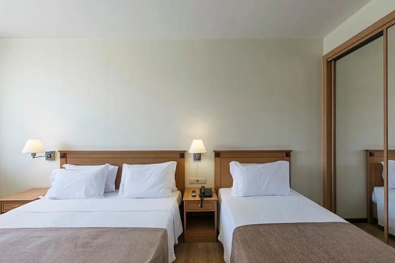 TRIPLE STANDARD Room, Fundador, Porto