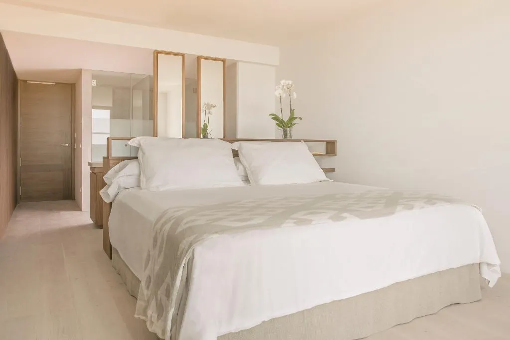 DOUBLE SINGLE USE SUPERIOR Room, Es Princep, Majorca