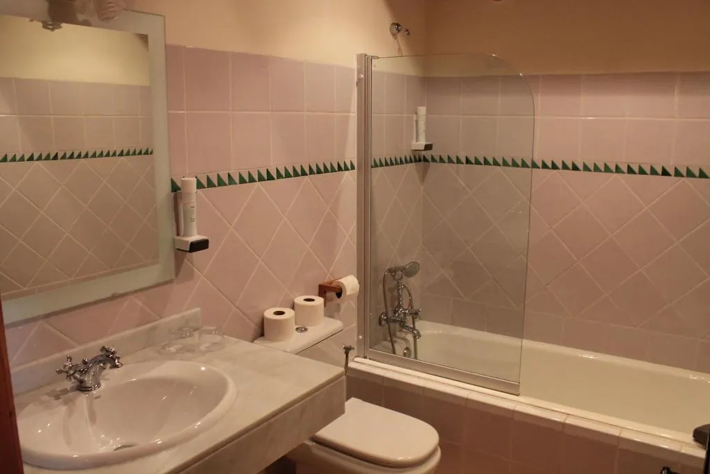 DOUBLE SINGLE USE WITH DOUBLE BED Room, Nou Dalt Muntanya, Majorca