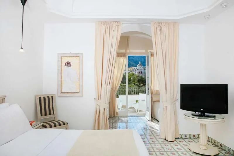 Room, Hotel Syrene Capri, Naples