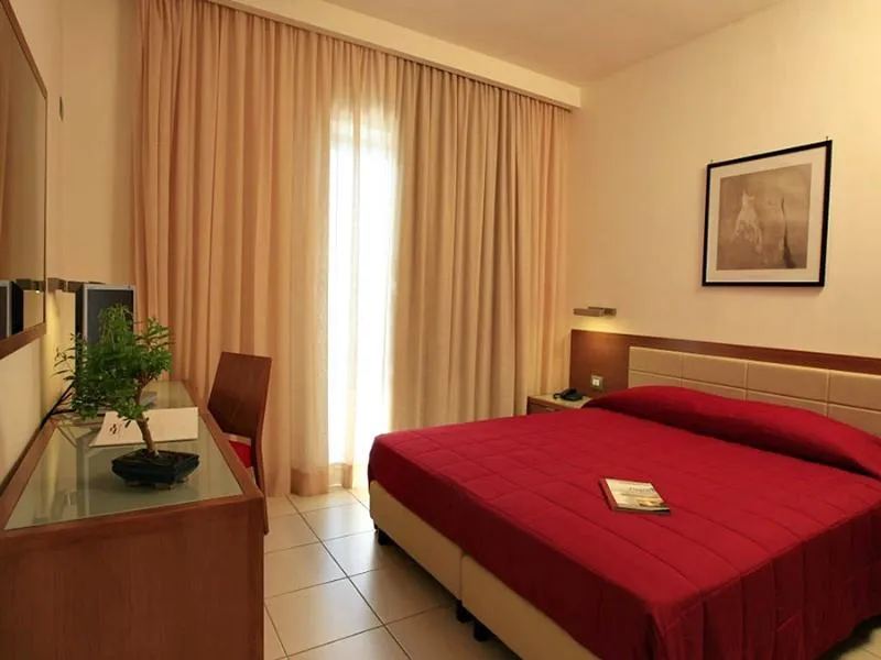 Room, La Costiera, Naples