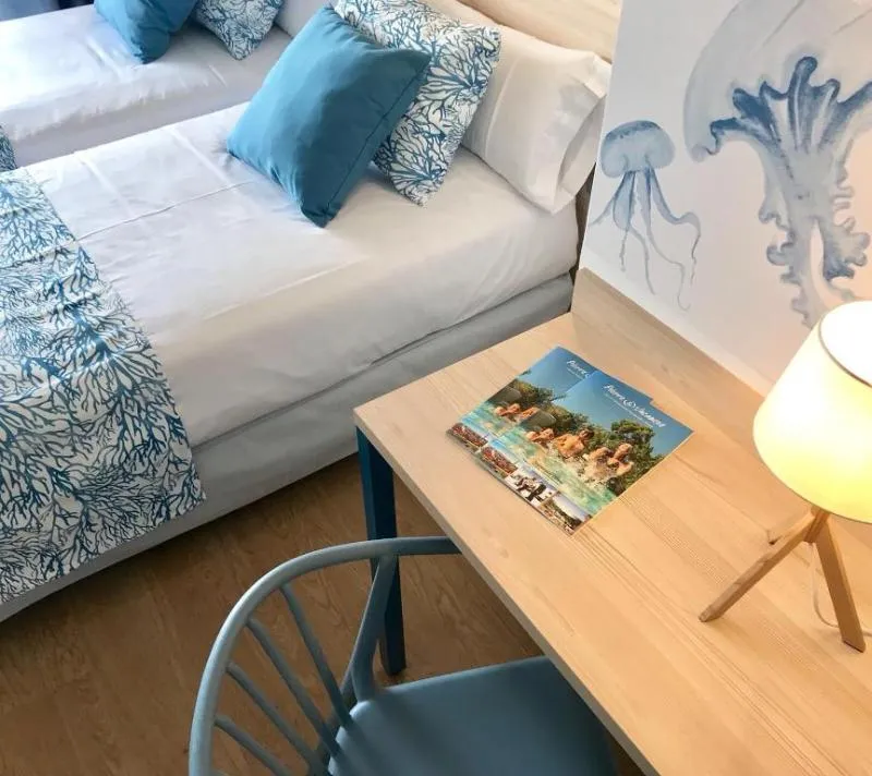 QUADRUPLE STANDARD Room, Hotel Salou Beach Rentalmar, Costa Dorada