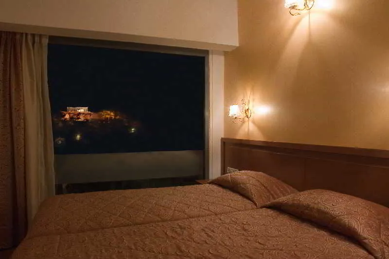 Room, Crystal City, Athens