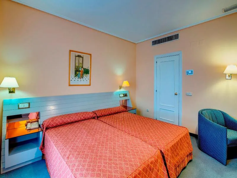 DOUBLE STANDARD Room, Ilunion Alcora Sevilla, Seville