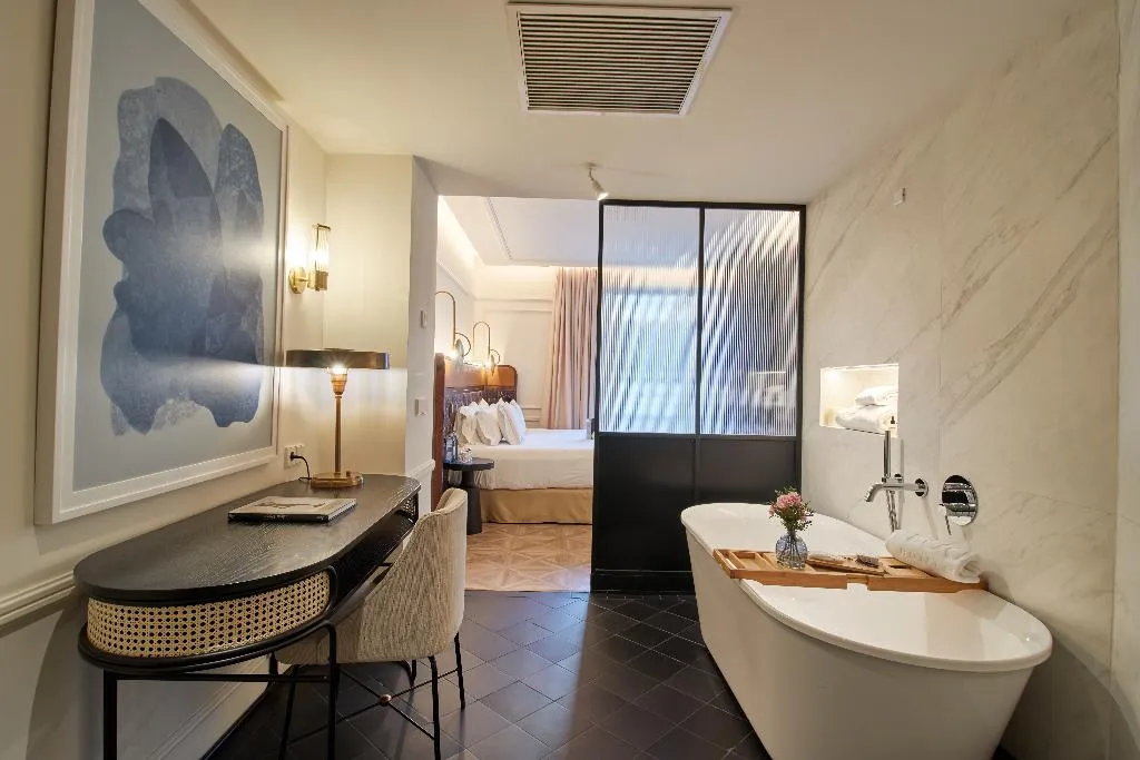 SUITE CAPACITY 3 Room, Only YOU Hotel Valencia, Valencia