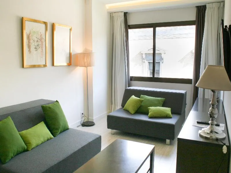 APARTMENT CAPACITY 7 Room, Apartamentos Recoletos, Madrid