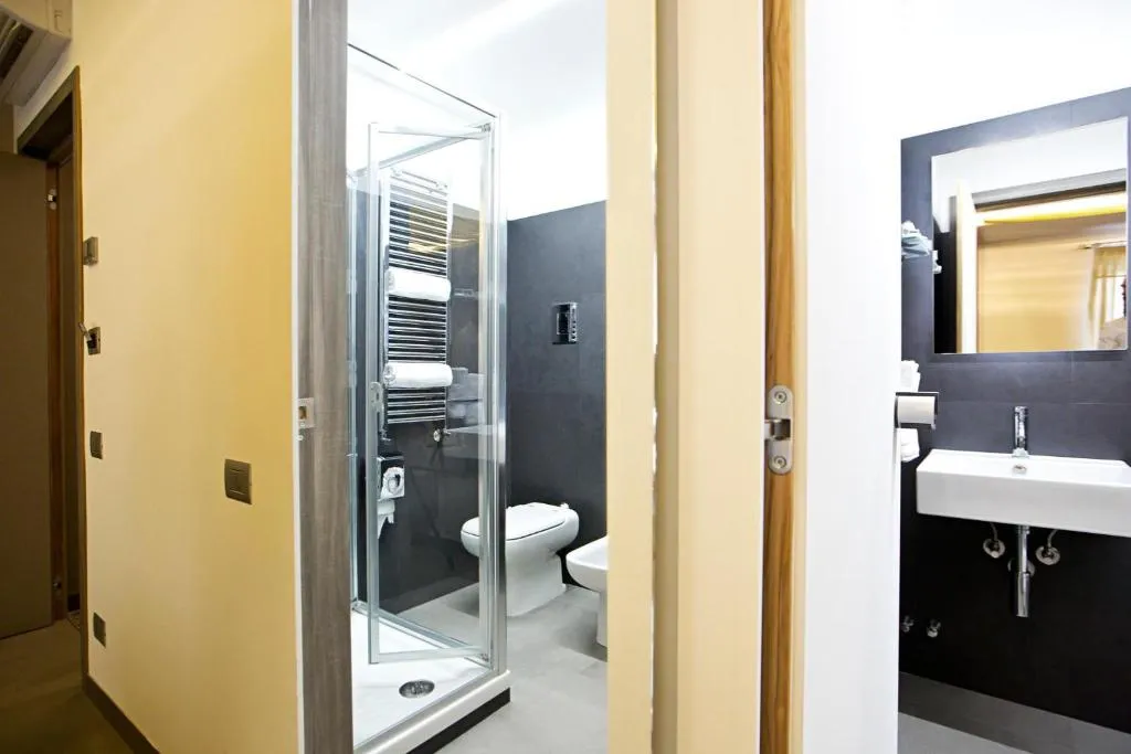 DOUBLE SUPERIOR Room, Hotel Tiro A Volo, Naples