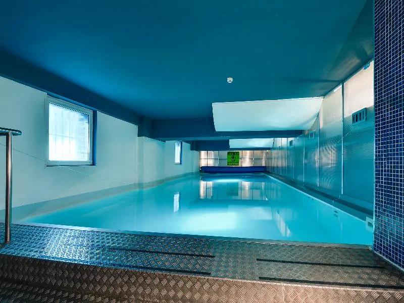 Pool, Plus Prague, Prague