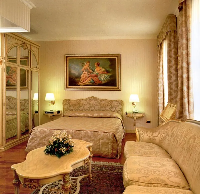 Room, Andreola Central Hotel, Milan