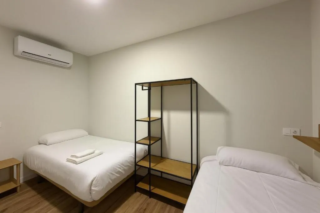TWIN TWO BEDS Room, Hostal Alcorcon, Madrid