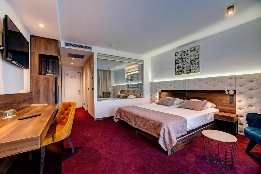Double or Twin TWO BEDS Room, Hotel Scala, Split