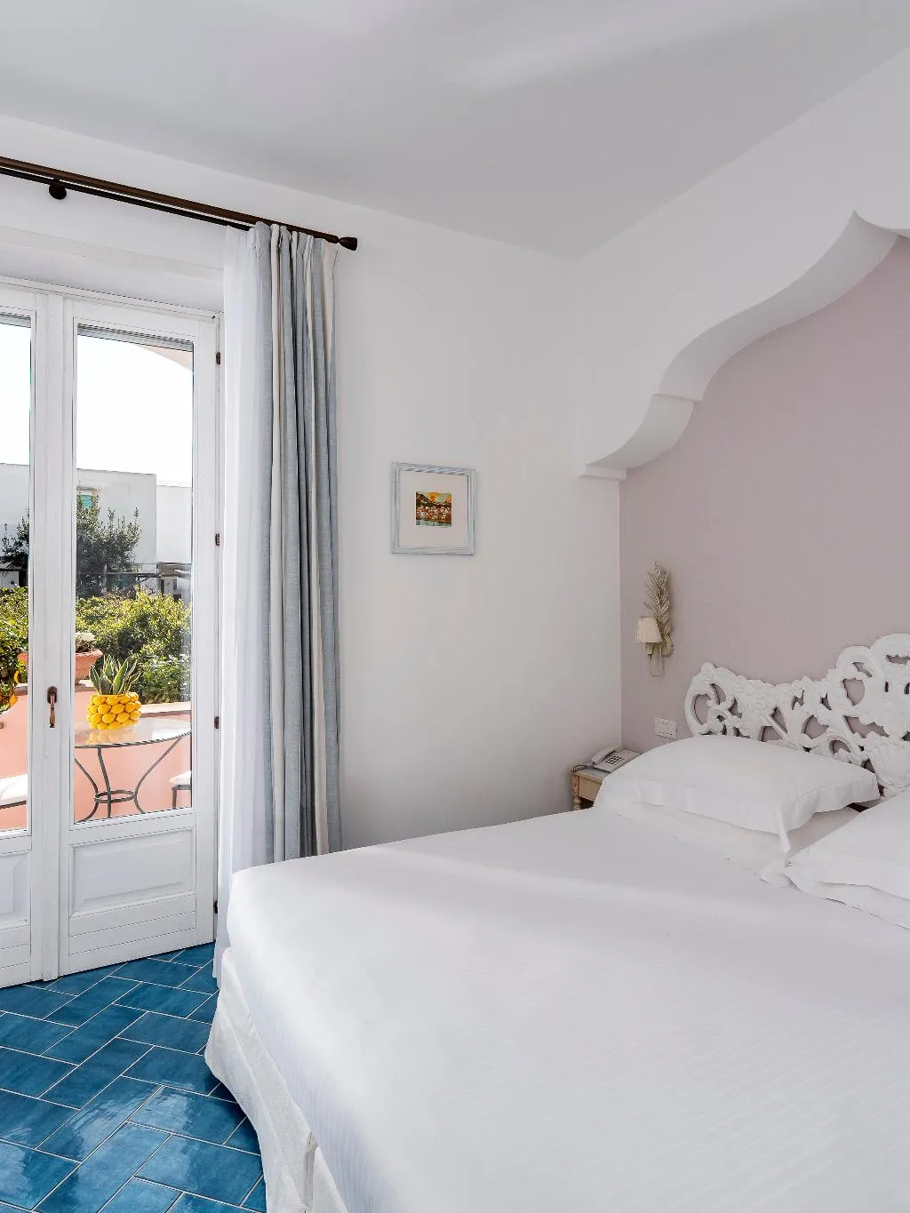 DOUBLE GARDEN VIEW WITH BALCONY Room, Casa Mariantonia, Naples