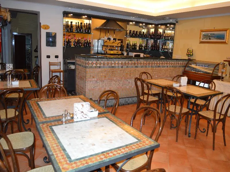 Bar, Neapolis, Naples
