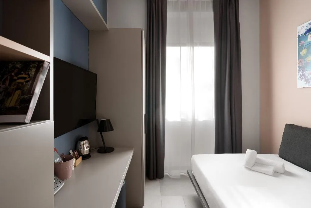 SINGLE QUEEN SIZE BED Room, 21 House of Stories Città Studi, Milan