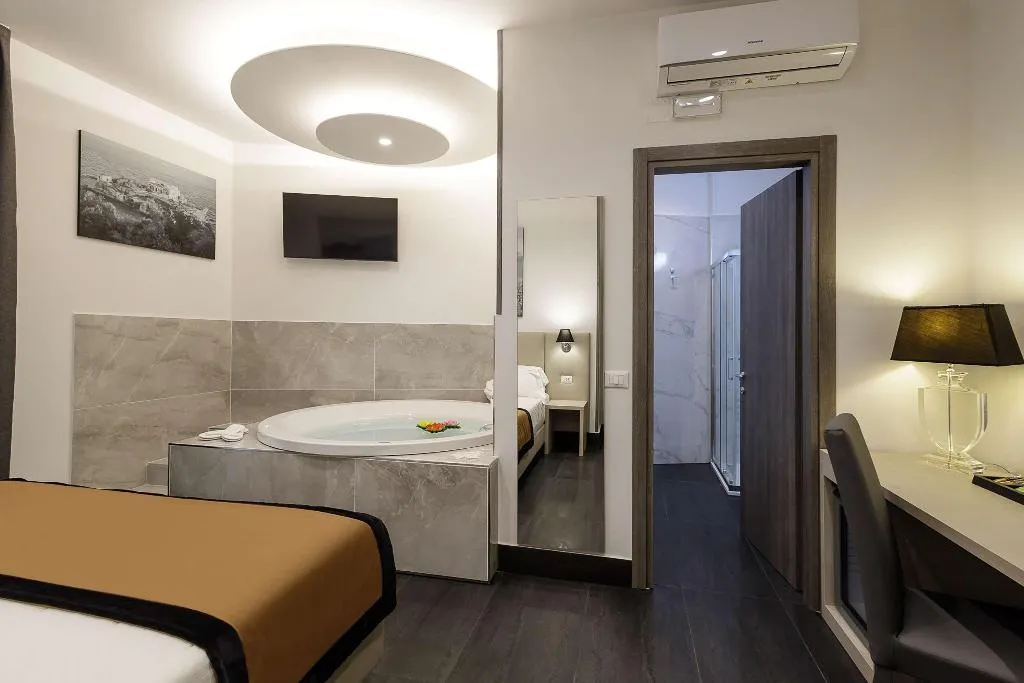 DOUBLE NON SMOKING Room, Best Western Hotel dei Mille, Naples