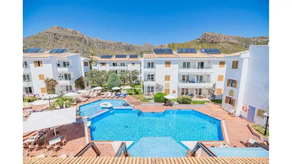 Pool, Flora, Majorca