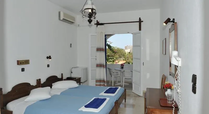 Room, Proteas Hotel, Santorini