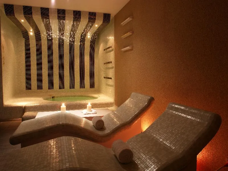 Sports and Entertainment, Aressana Spa Hotel and Suites, Santorini