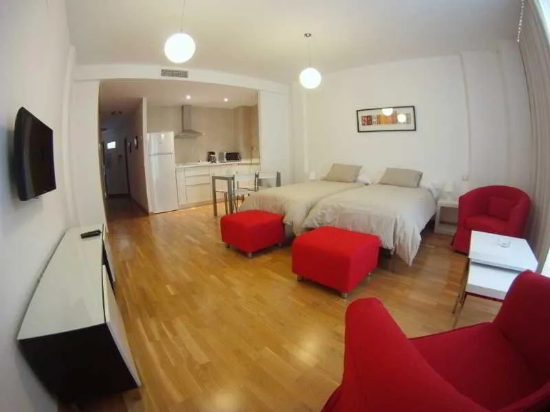 APARTMENT CAPACITY 5 ONE BEDROOM Room, Debambu, Costa Del Sol