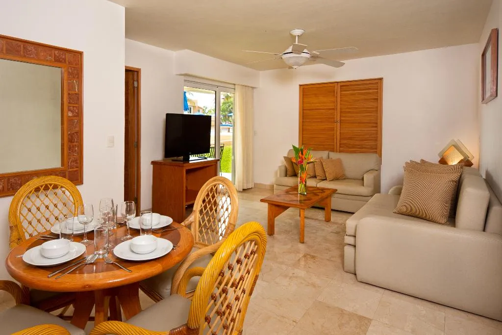 FAMILY ROOM TWO BEDROOMS Room, Sunset Fishermen Beach Resort Playa Del Carmen, Cancun Area