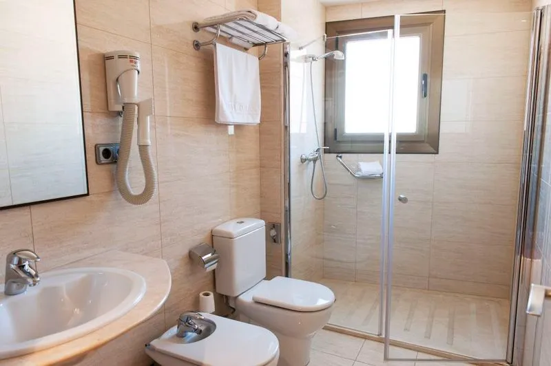 TRIPLE STANDARD Room, Duran Hotel & Restaurant, Costa Brava