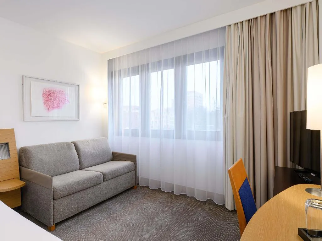 DOUBLE QUEEN SIZE BED Room, Novotel Gdansk Centrum, Gdansk