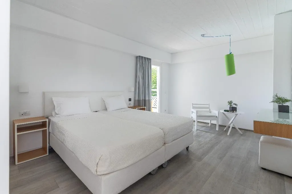 Double or Twin SUPERIOR Room, Marathon Beach Resort, Athens