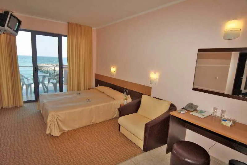 Room, Bijou, Bourgas