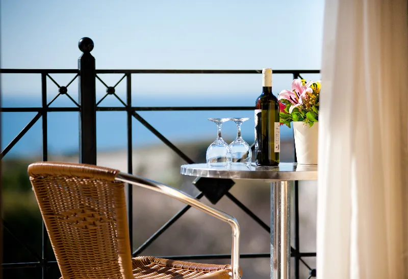 Terrace, London, Athens