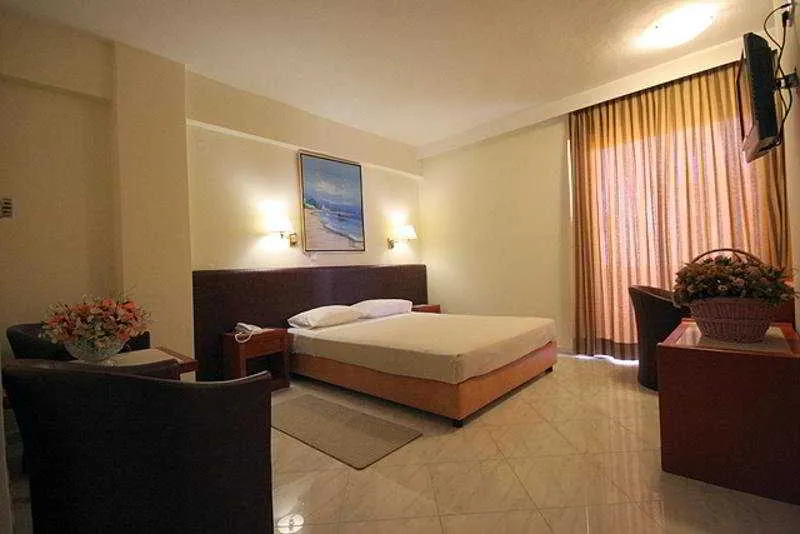 Room, Liberty CRE, Crete