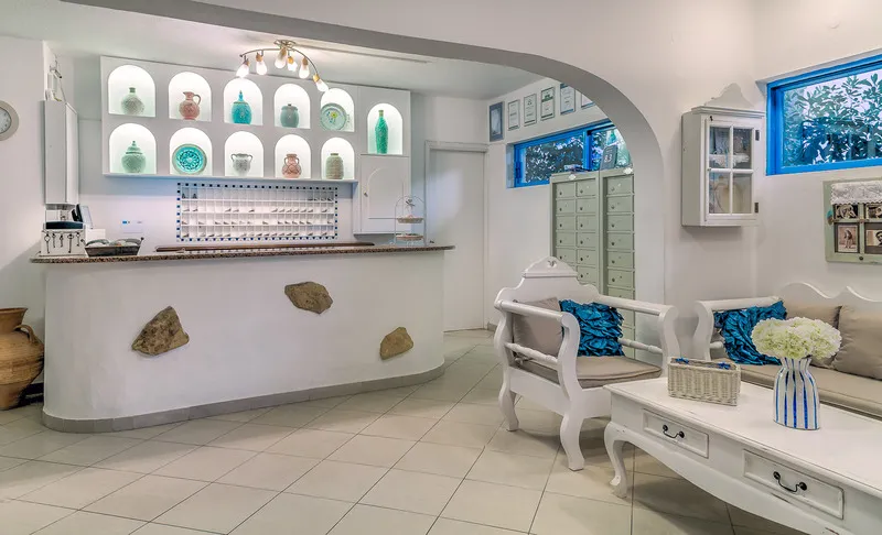 Lobby, Nathalie, Rhodes